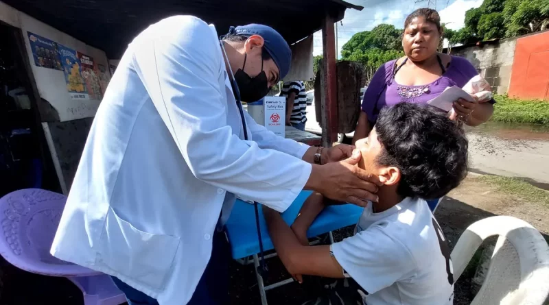 feria de salud, barrio calor nuñez, managua, minsa, atencion medica, pediatria,