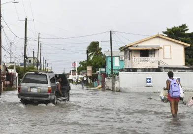 huracan, lisa, belice, clima, lluvia