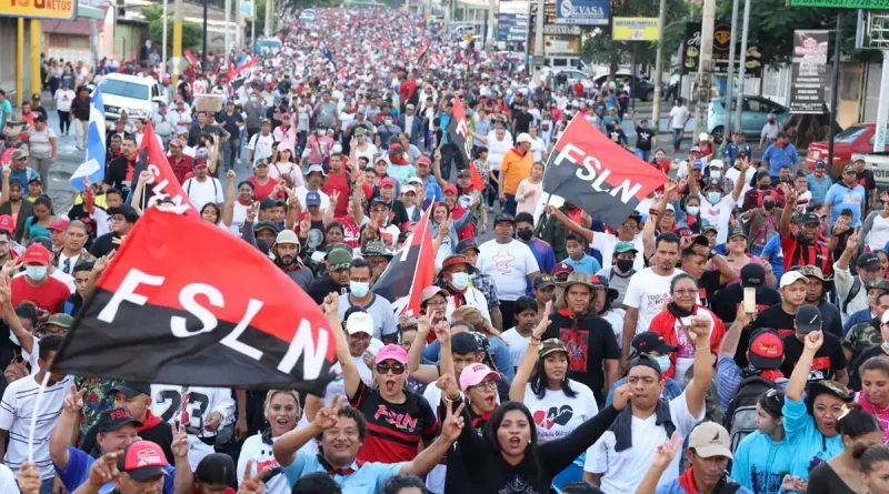 medios, corporativos, éxito, electoral, sandinistas, demuestra, represión, afirmación, ridícula, cautivados, E.E.U.U., Nicaragua, militancia, calle, celebrando, victoria, respaldo,