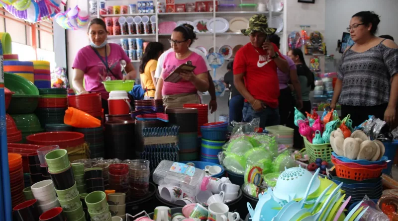 mercado oriental, nicaragua, comerciantes, purisima, navidad,