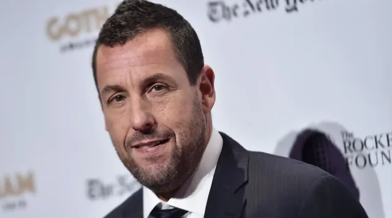 Adam, Sandler, galardonado, premio, comediante, actor, cine, trayectoria, entretenimiento, humor, comedia, homenaje, ceremonia,