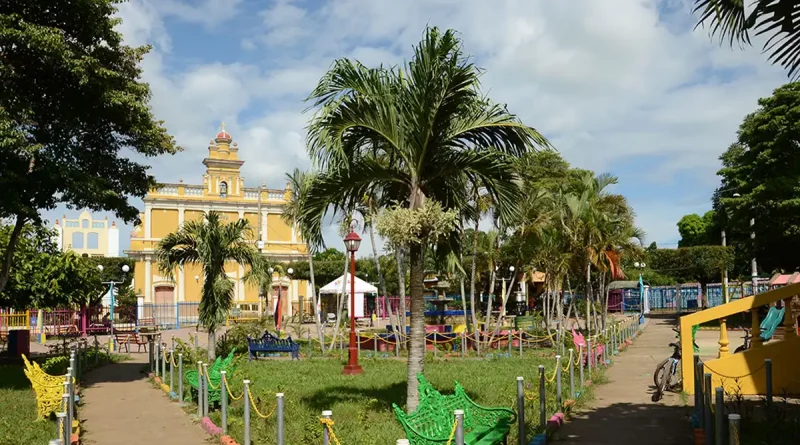 ambiente, caluroso, vientos, moderados, fuertes, lunes, clima. pronostico, INETER, informó, parque, cielo, iglesia,