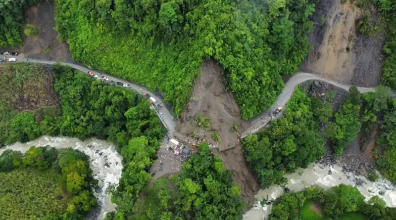 deslizamiento, Colombia, Risaralda, muertos, aumentan, derrumbe, vía, carretera, victima, tierra, heridos, bus, vehículos, transitaban,