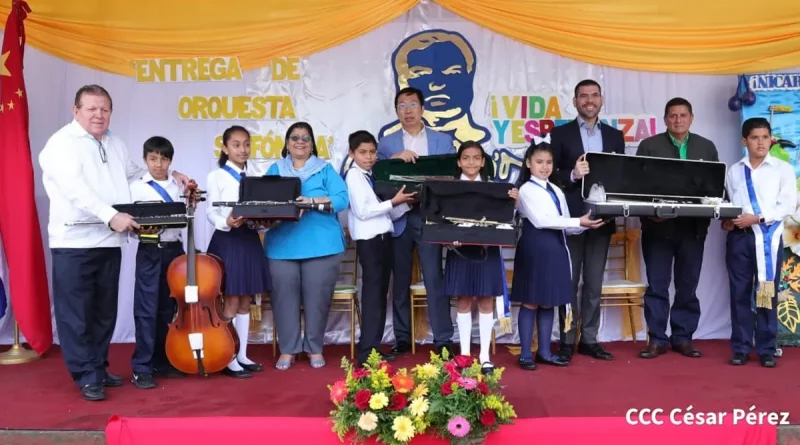 mined, embajada china, orquesta, estudiantes, mined