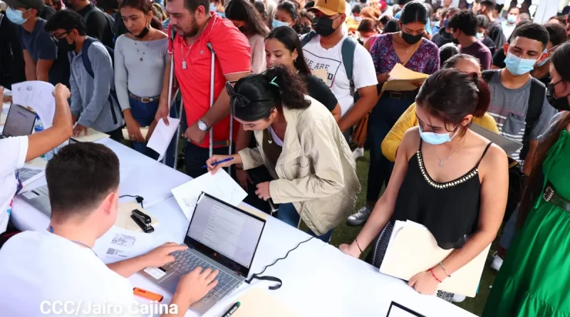 feria de becas, olof palme, minjuve, nicaragua, managua,