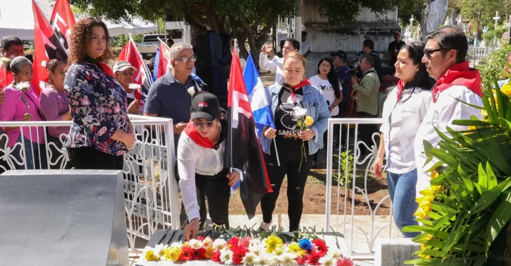 homenaje, comandante, camilo, ortega, nicaragua, cementerio, general