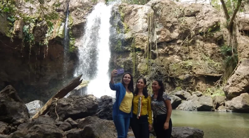 turismo, nicaragua, chontales, nicaragua, cascadas fsmilias, verano,
