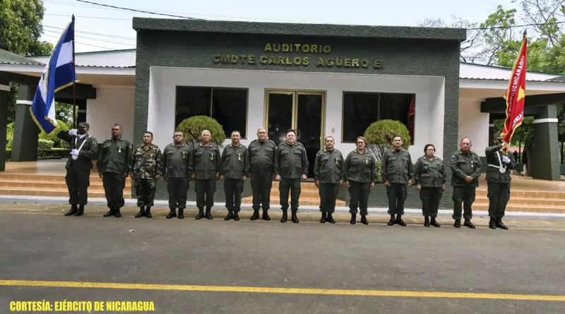 ejercito de nicaragua, condecoracion, oficiales en retiro,