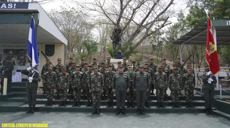 ejercito de nicaragua, nicaragua, graduacion de cadetes, curso básico de infantería