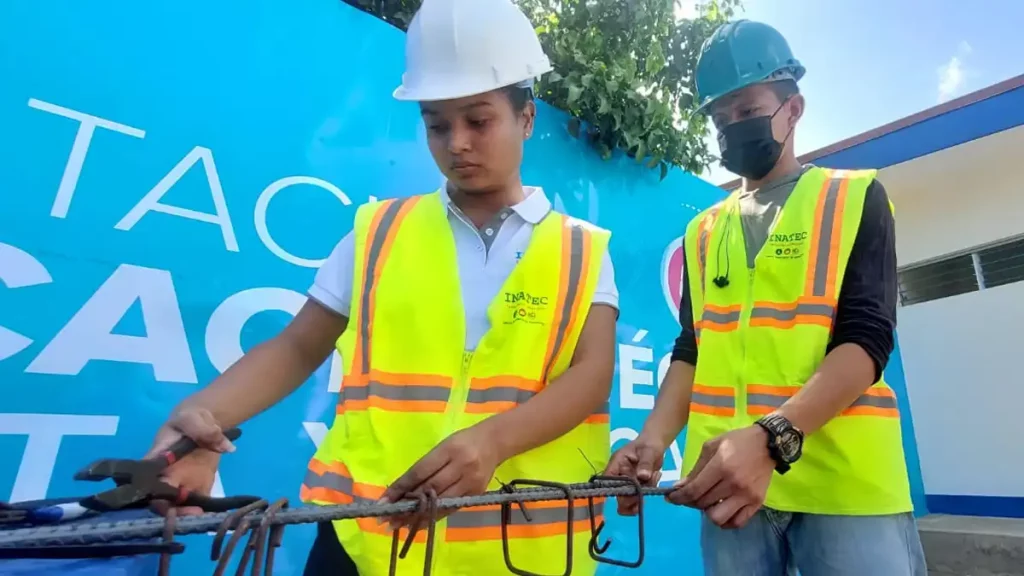 estudiante, INATEC, tecnológico, nacional, lucha, ejemplo, dedicación, mejor, estudiante, esfuerzo, Estefani, carrera, técnico,