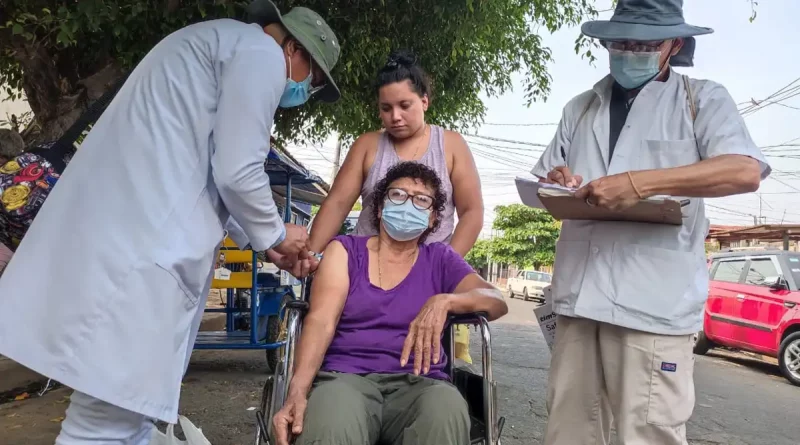 barrio, Managua, brigada, médica, vacunación, contra, COVID-19, reciben, jornada, permanente,