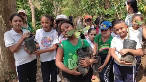 ministerio de educación, mined, jornada de reforestación, Managua, Nicaragua