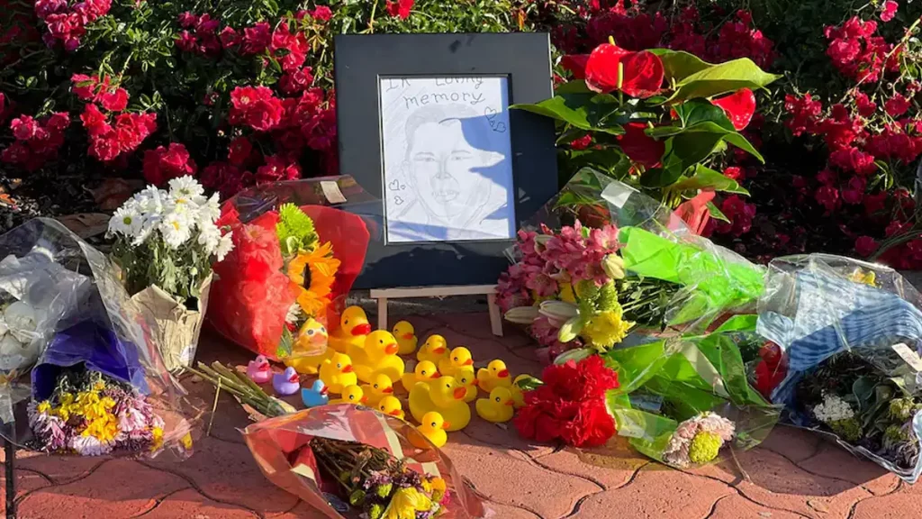 hombre, muere, ayudar , después, atropellado, California, familia, patos, cruzar, calle, segura, regresar, adolescente, ofrenda, flores, homenaje,