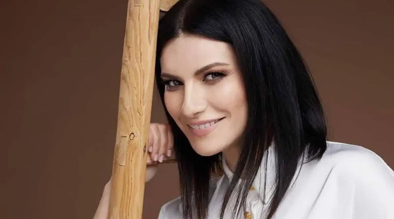 Laura, Pausini, cantante. artista, Grammy, Latino, reconocida, Persona, Año, Sevilla, España, trayectoria,