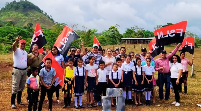 nicaragua, ministerio de educacion, nueva guinea, escuela,