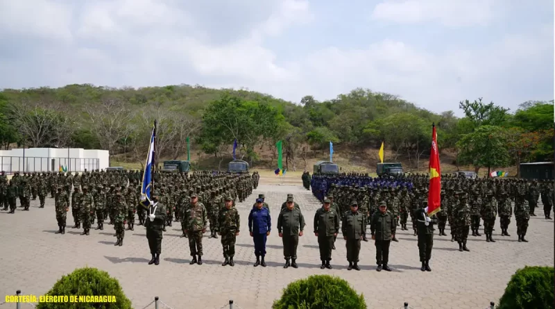 ejercito nicaragua, graduacion soldados, infanteria, graduacion curso especializado,