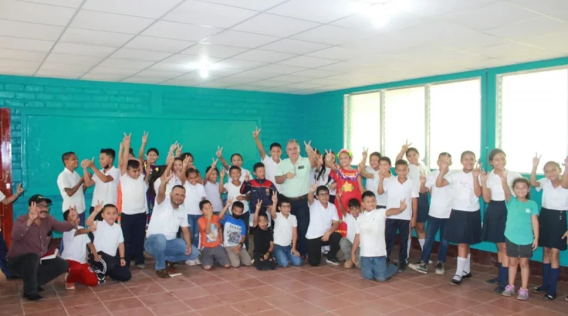 alcaldía de somotillo, aulas de clases, ministerio de educación, somotillo, nueva segovia, ruben dario, escuelas, educación