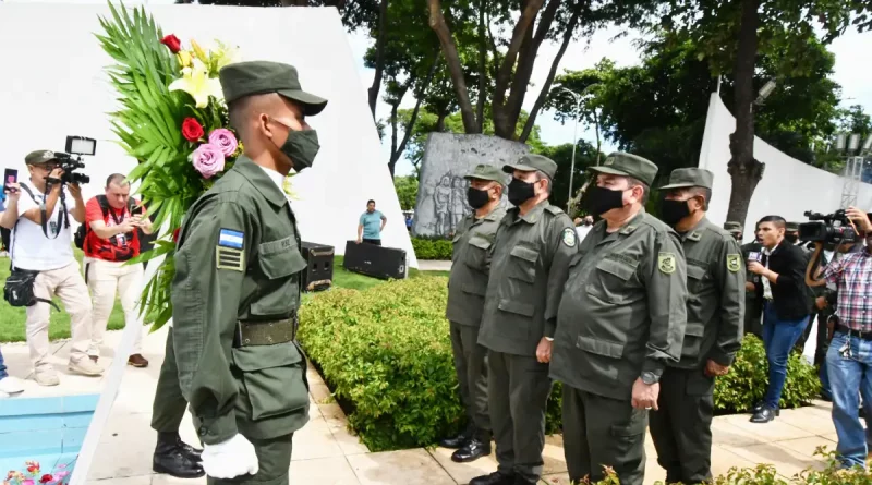 ejercito de nicaragua, comandante carlos fonseca amador, comandante carlos, ejercito, nicaragua, mausoleo, nicaragua, heroe nacional