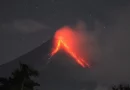volcán, mayon, filipinas, alerta, evacuaciones, personas, cinturón, fuego