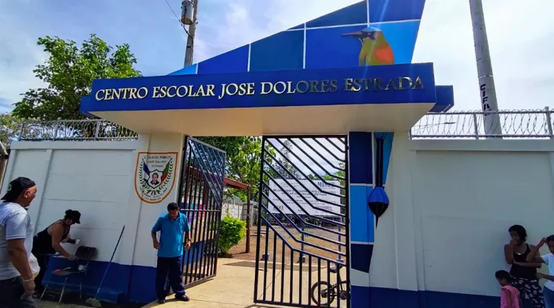 educacion, mateare, colegio jose dolores estrada, entrega,estudiantes, aulas nuevas