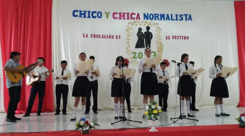 ministerio de educacion, mined, managua, nicaragua, día del maestro, normalistas, maestros, estudiantes,