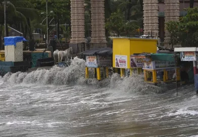 india, lluvias, playas, inundaciones, ratnagiri, maharashtra, ciclón biparjoy, playa de ganpatipule,