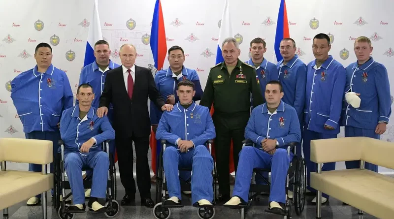 visita, presidente, Putin, rusos, militares, heridos, hospital, militar, operación Ucrania, acudió, Vladímir, condecorar,