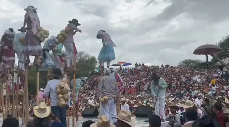 mexico, bailarines, zancudos, festejo