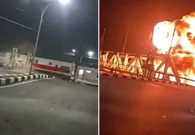 colisión, entre, tren, camión, Indonesia, explosión, Java,