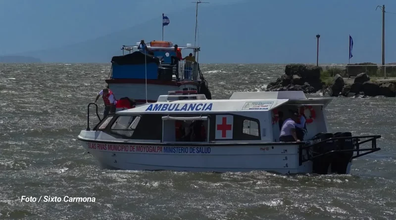 nicaragua, rivas, san jorge, isla de ometepe, ambulancia acuatica