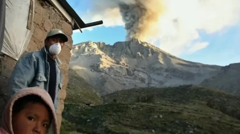 volcan ubinas, alerta roja, evacuaciones, emergencia, erupcion volcanica, perú