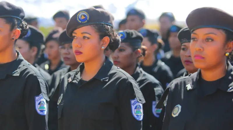 policia nacional nicaragua, mujeres, cargos direccion, nicaragua