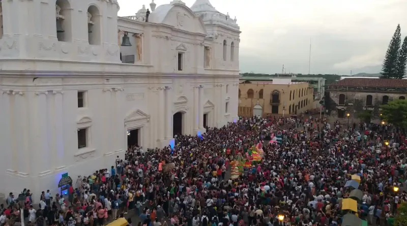 griteria chiquita, leon, devocion mariana, asuncion de maria, nicaragua,