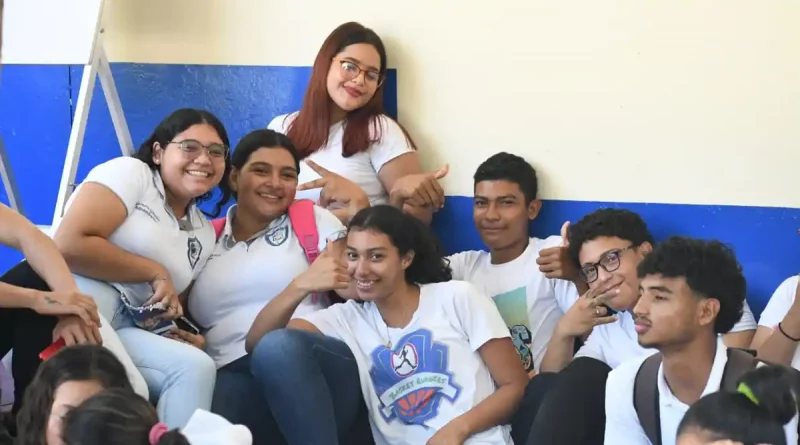 estudiantes tecnico, granada, tecnologico nacional, inatec, nicaragua, centro tecnológico bidkart muñoz,