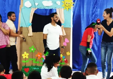 promotoria solidaria, niños, juegos, titeres, escuela, melania morales