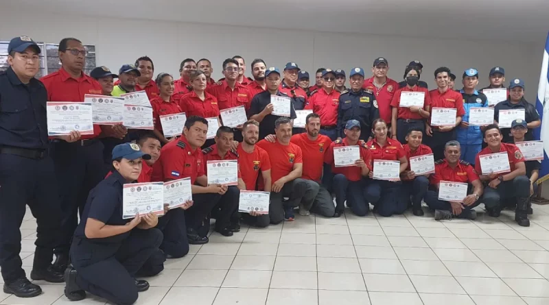 bomberos unidos de nicaragua, curso de rescate, accidentes de transito, nicaragua
