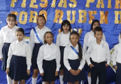 nicaragua, patria, septiembre, estudiantes, centro educativo flor de sacuanjoche, managua