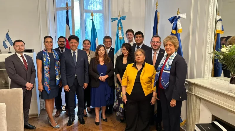 nicaraga, francia, embajada, aniversario