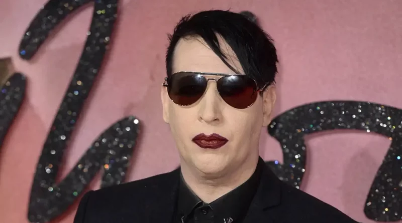 cantante, Marilyn Manson, condenado, servicios comunitarios, sentencia, agresión, multa, 2019, agredir a una mujer, concierto, agresión simple,