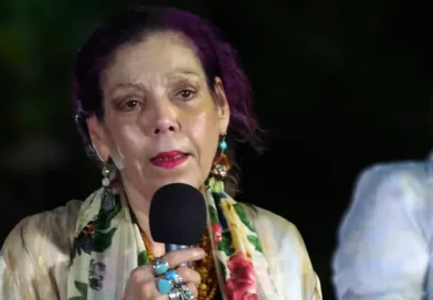 rosario murillo, vicepresidenta, nicaragua, 44 aniversario, policia nacional,