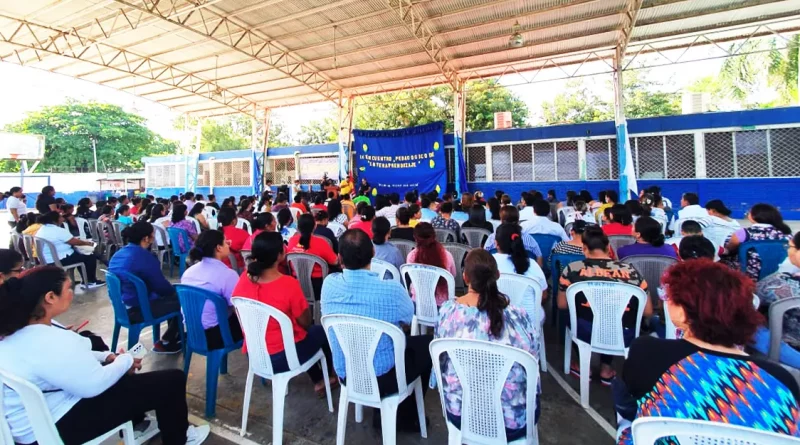 docentes, encuentro, aprendeizaje, maestros, distrito v, managua, educacion, mined