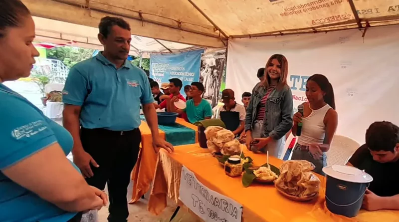 centro, tecnologico, comandante, german, pomares, ordoñez, juigalpa, chontales. feria gastronomica