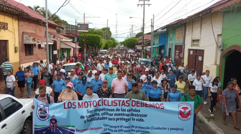 chinandega, caminata motociclista, accidentes de transito, nicaragua, policia nacional