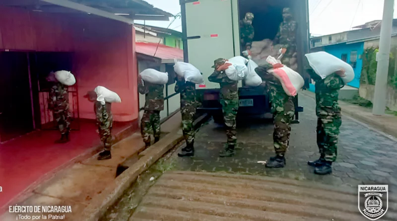 ejercito de nicaragua, paquetes alimenticios, san carlos, rio san juan, nicaragua,