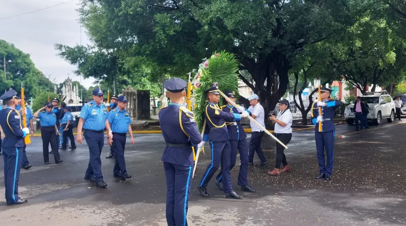 policia nacional, cementerio. managua, nicaragua, walter ferreti, homenaje