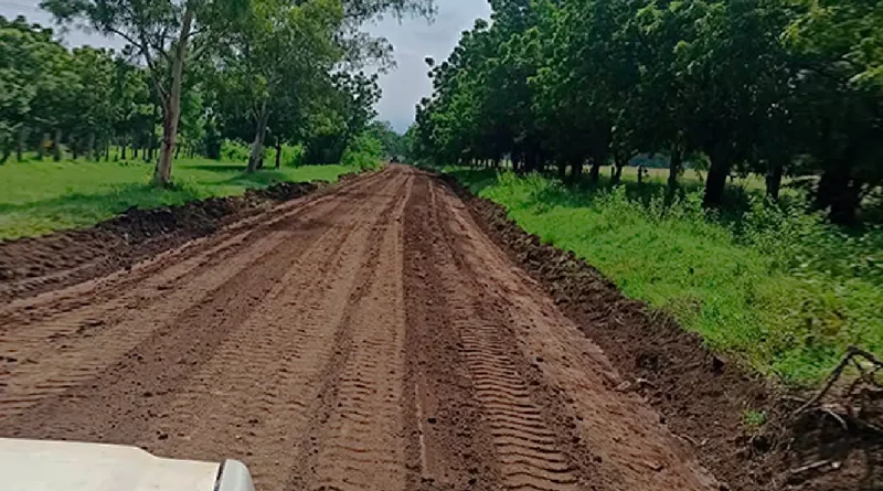 ejercito de nicaragua, reparacion, carretera, camino a materare, managua, nivelacion