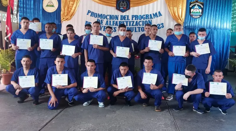 privados de libertad, matagalpa, graduados, programa de alfabetizacion, jovenes, adultos,