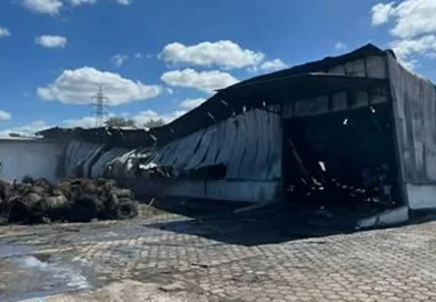 bodega metalurgica, hermanos martinez, incendio, managua, nicaragua,