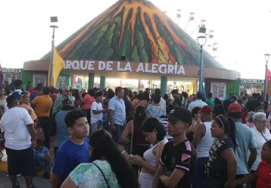 nicaragua, managua, parque de la alegría, juegos mecánicos