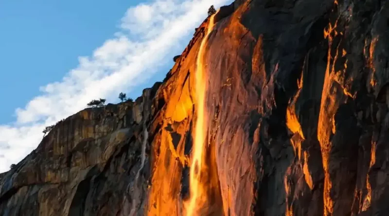 cascada de fuego, captan, fenómeno natural, California, parque nacional de Yosemite, majestuosa, agua, rio, cielo,